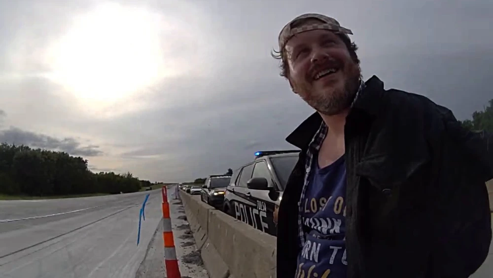 Tulsa man arrested after threatening bar owner and leading police on ...