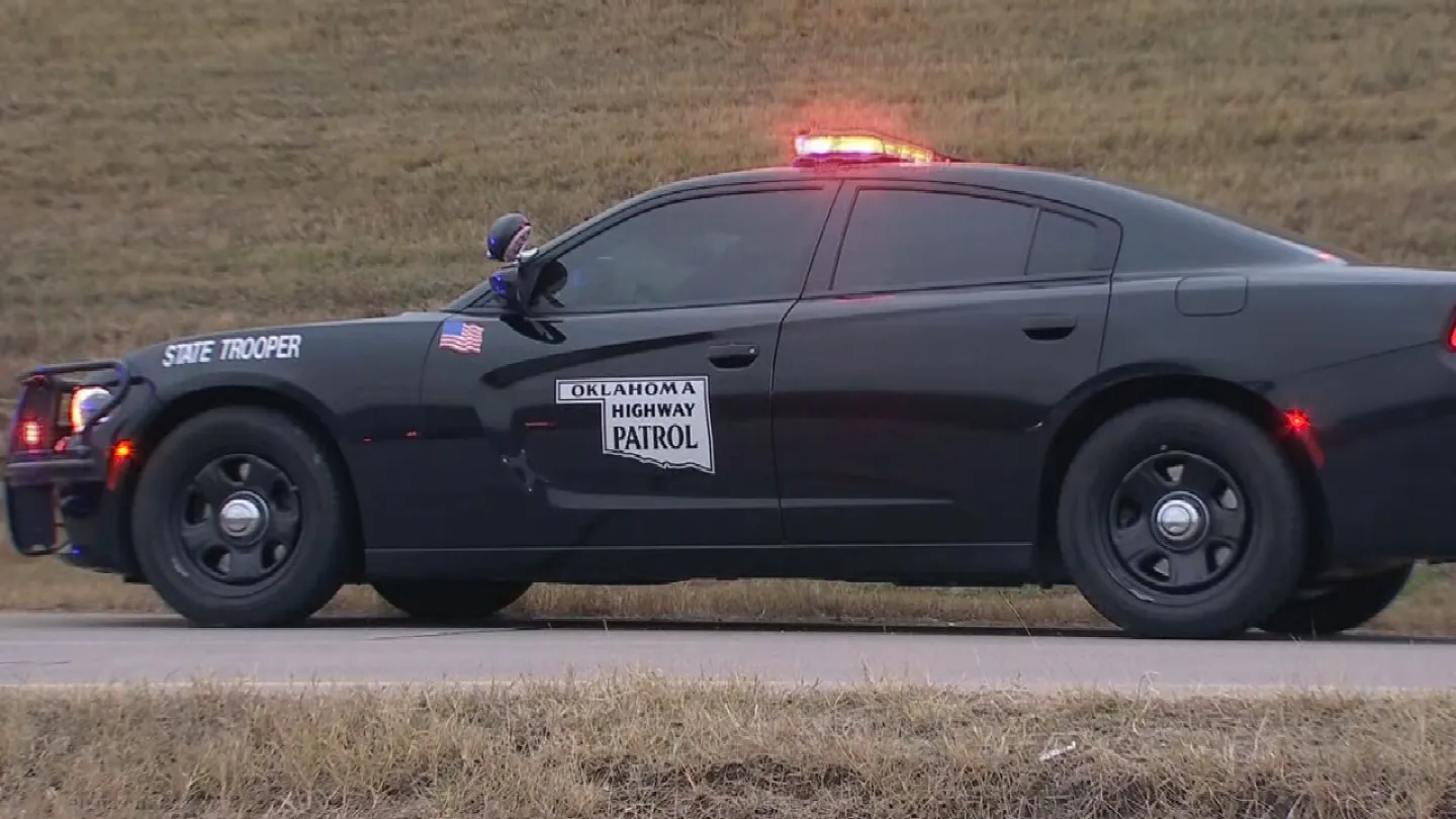 Six-vehicle crash closes U.S. 270 near Watonga