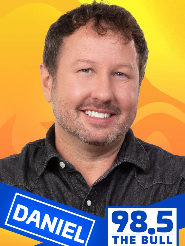 Daniel Official Headshot