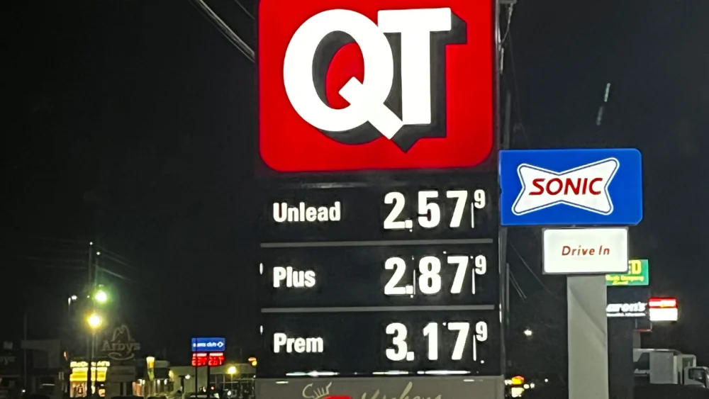 qt cigarette prices Pay Quality Injection Molded (PP Copolymer) Insulated with High Igloo 62 QT ICF60 Electric