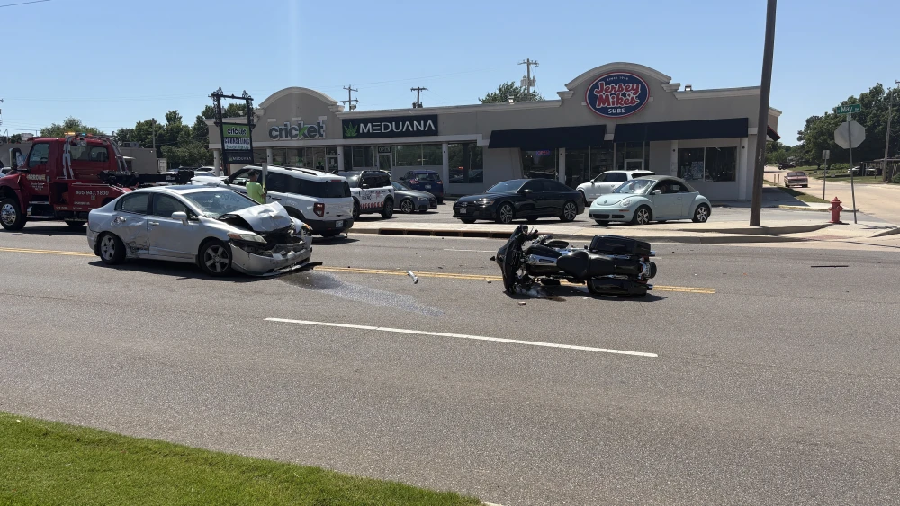 Motorcyclist injured in NW Oklahoma City crash - News9.com