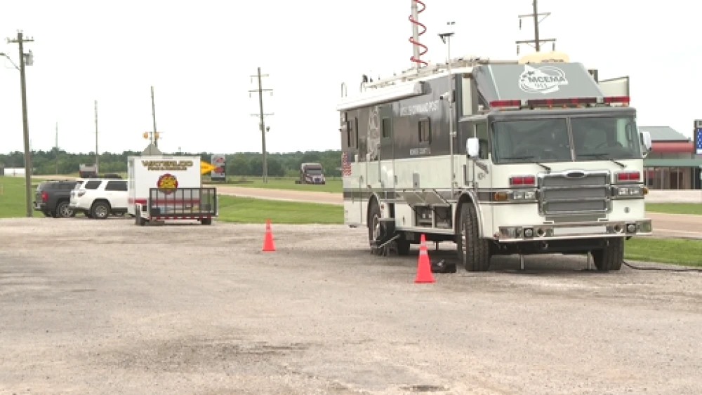 Oklahoma father and son killed in Illinois plane crash - News9.com