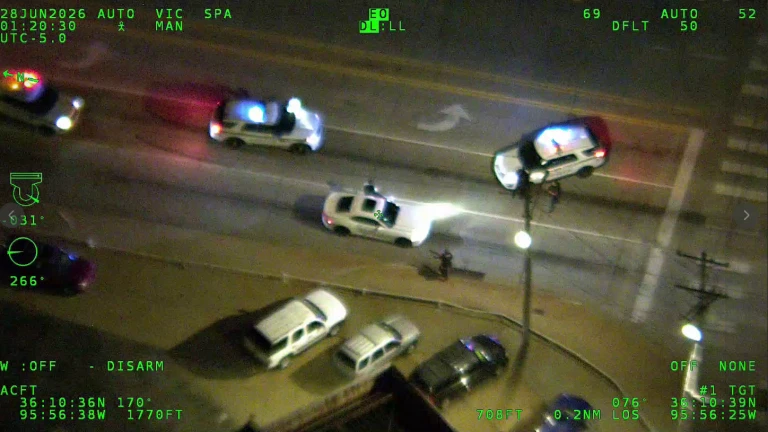 Tulsa Police use helicopter to track and arrest driver in 100 mph chase ...