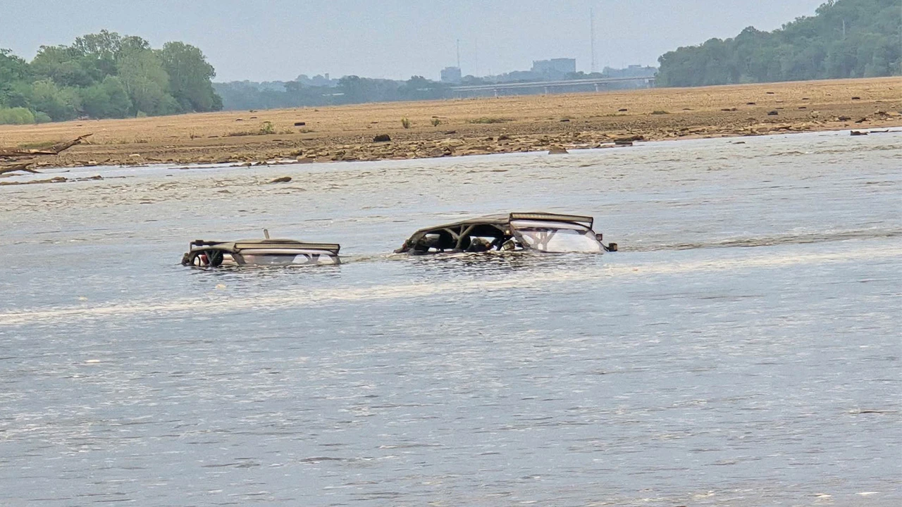 Sand Spring Water Over a dozen people stranded prompts 2 water rescues in Sand Springs ...